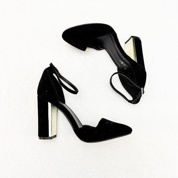 Lulu's Faux Suede Black Round Toe Block Heel Size 7.5 - Picture 4 of 7